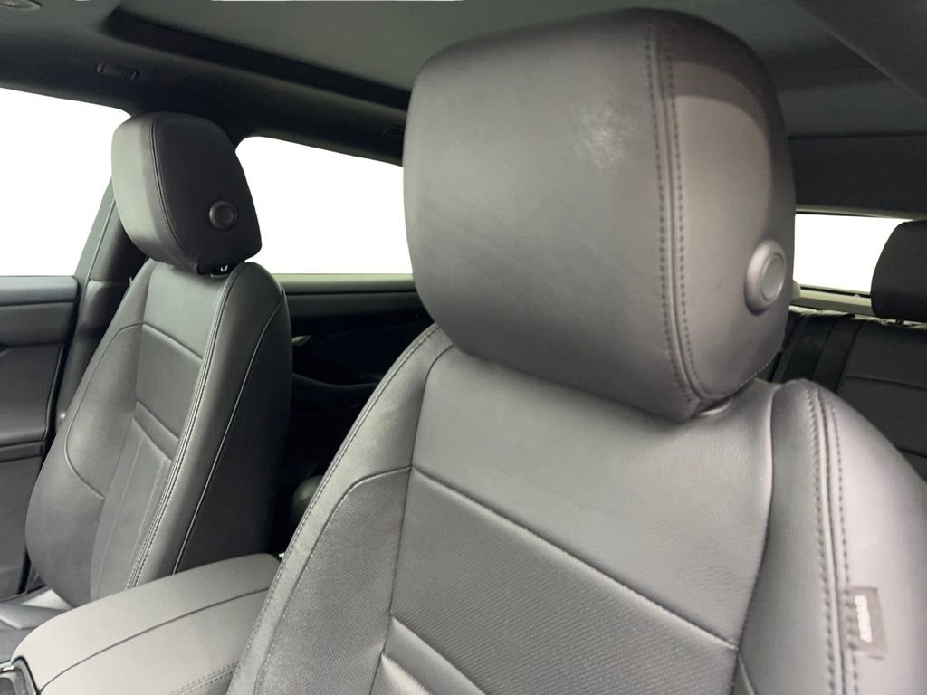 Used 2025 Land Rover Range Rover Evoque S image 27