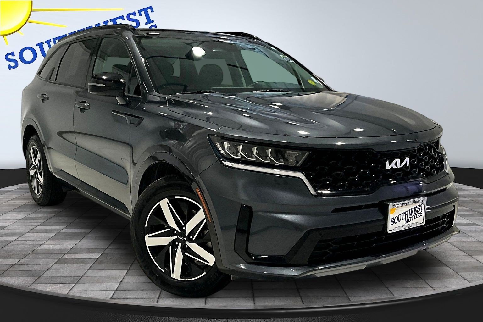 Used 2023 Kia Sorento S w/ Panoramic Sunroof Package FWD image 3