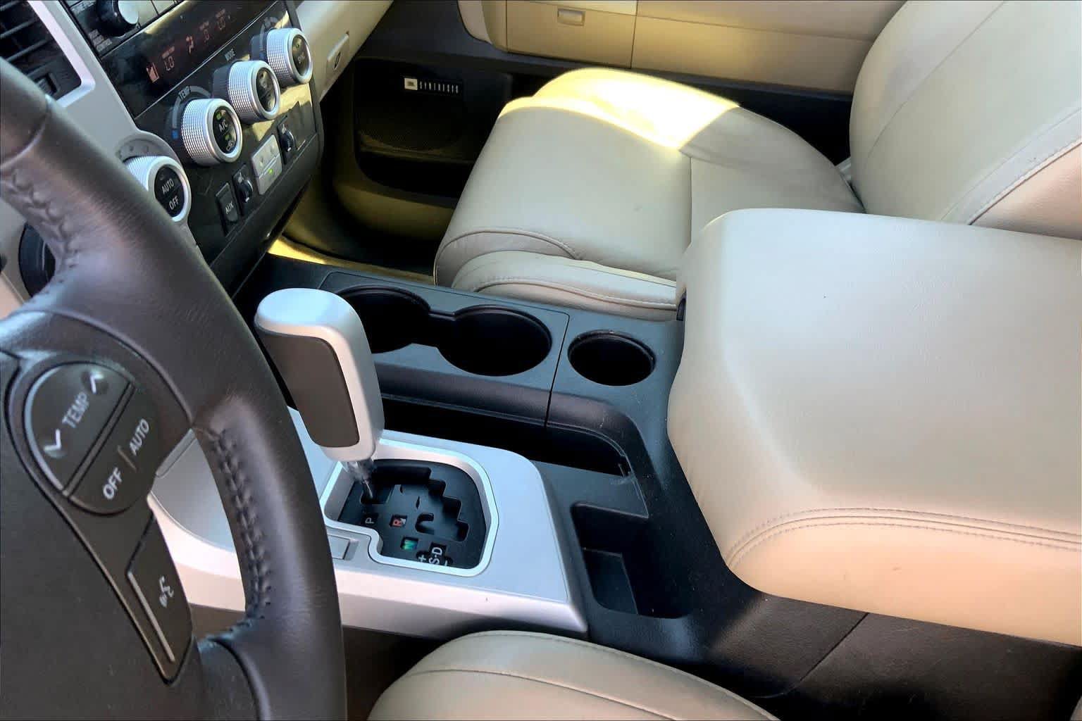 Used 2008 Toyota Sequoia Limited RWD image 16