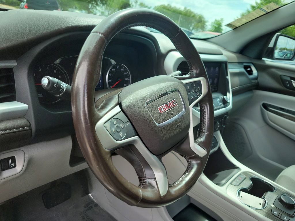 Used 2020 GMC Acadia SLT image 16