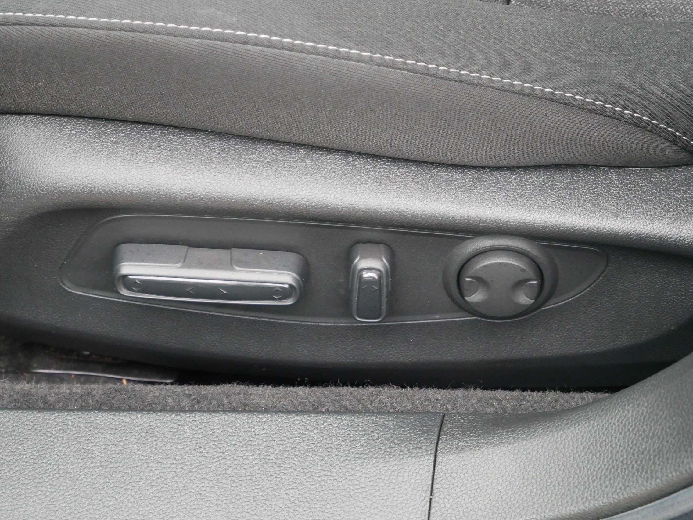 Certified 2023 Honda Accord EX image 20