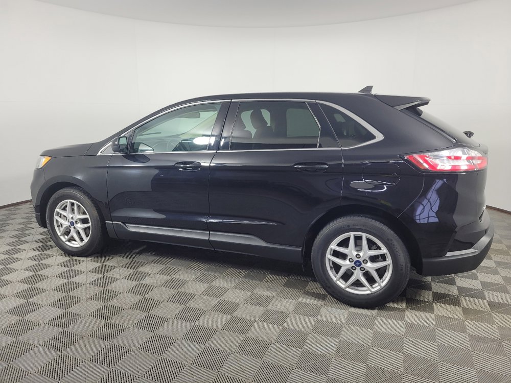 Used 2021 Ford Edge SEL w/ Cargo Accessory Package FWD image 3