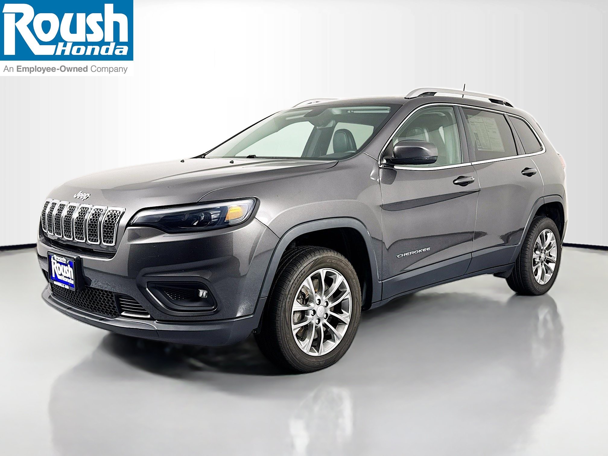 Used 2019 Jeep Cherokee Latitude Plus w/ Comfort/Convenience Group