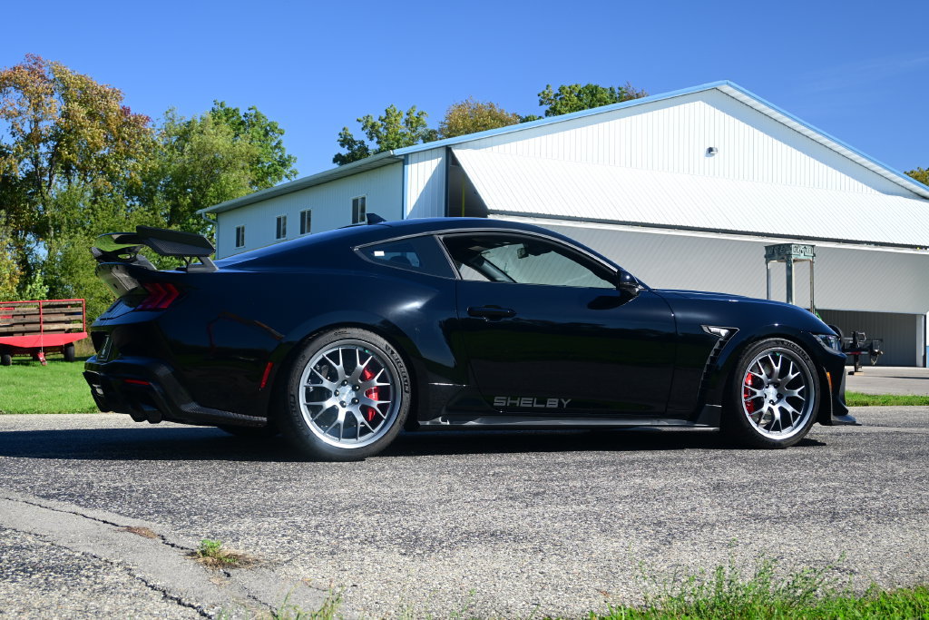 New 2026 Ford Mustang GT Premium w/ GT Performance Package RWD image 7