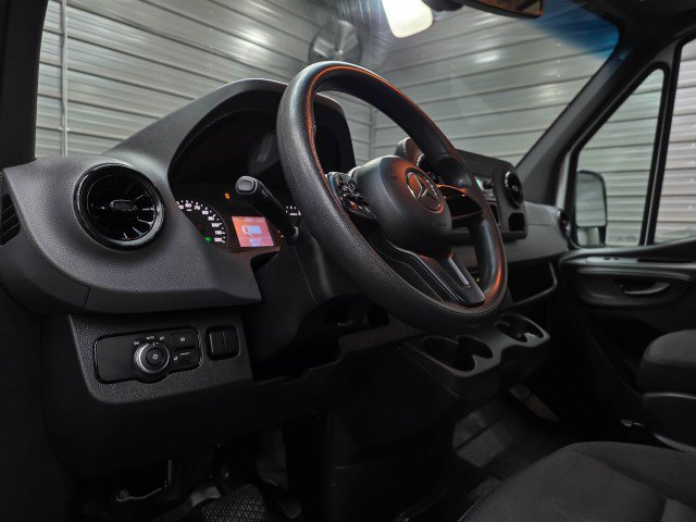 Used 2019 Mercedes-Benz Sprinter 3500 image 16
