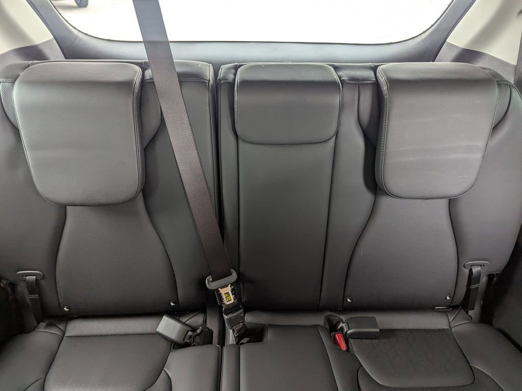Certified 2025 Kia Carnival image 14