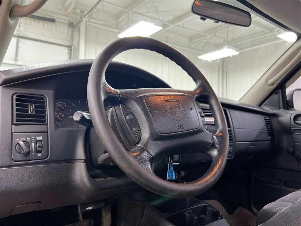 Used 2002 Dodge Dakota Sport image 10