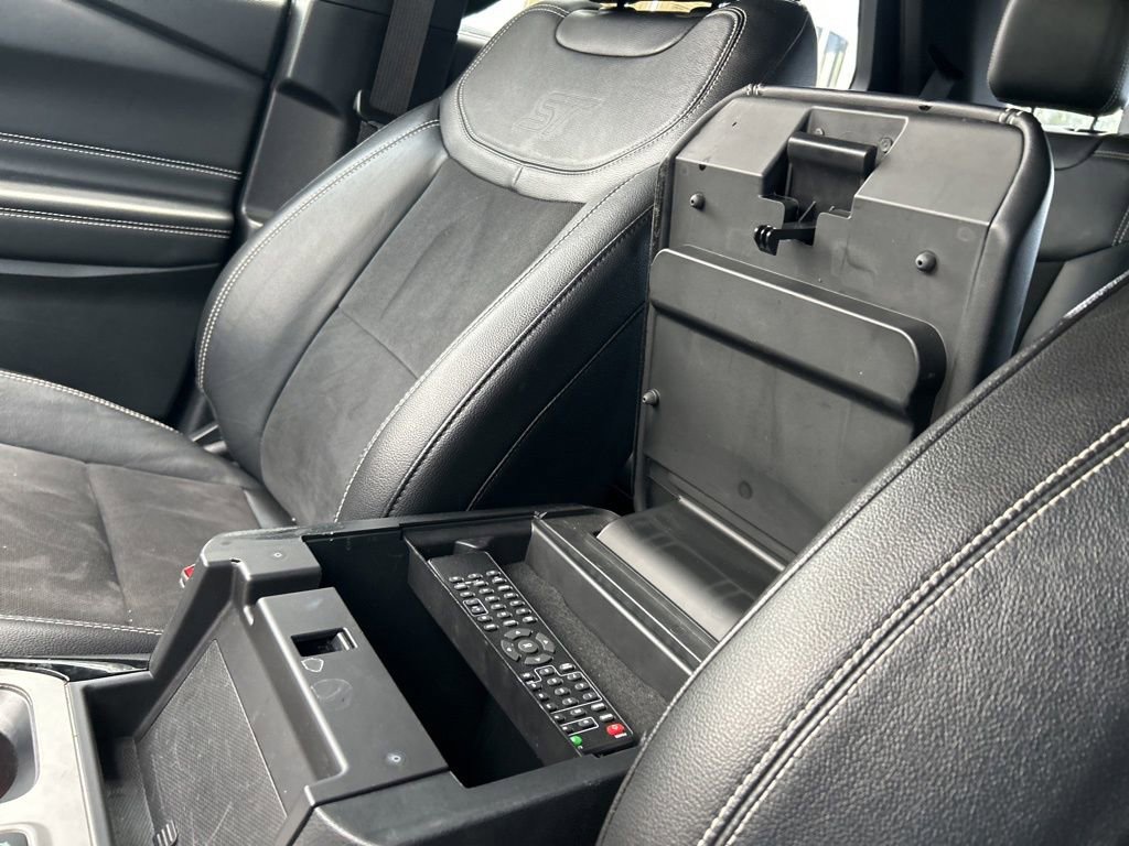 Used 2023 Ford Explorer ST image 34