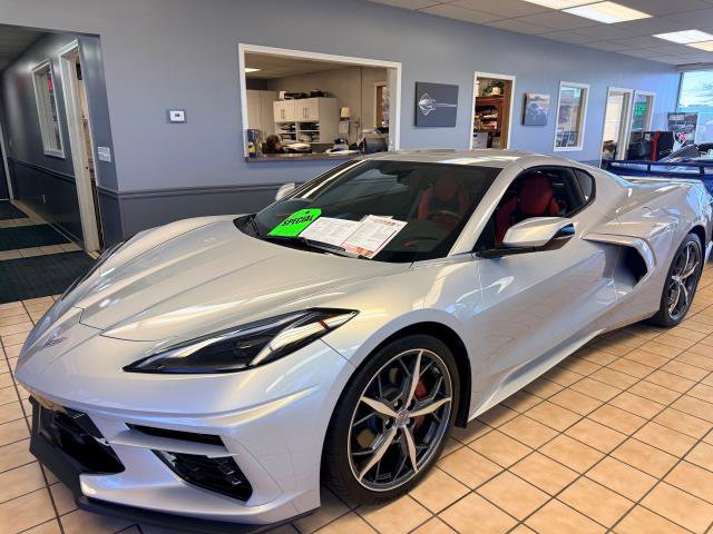 Used 2022 Chevrolet Corvette Stingray Preferred Cpe w/ Battery Protection Package RWD image 1