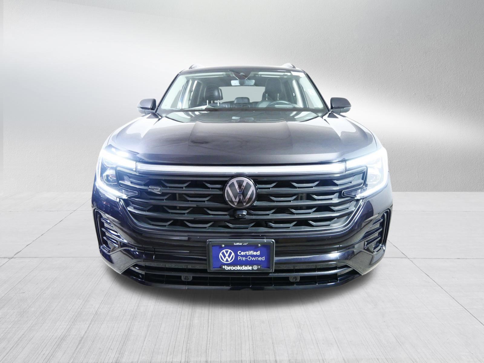 Certified 2024 Volkswagen Atlas SEL Premium R-Line image 2