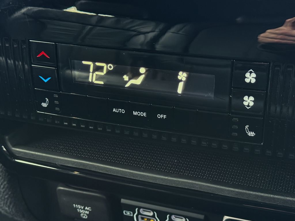 Used 2022 Jeep Wagoneer Series III image 27