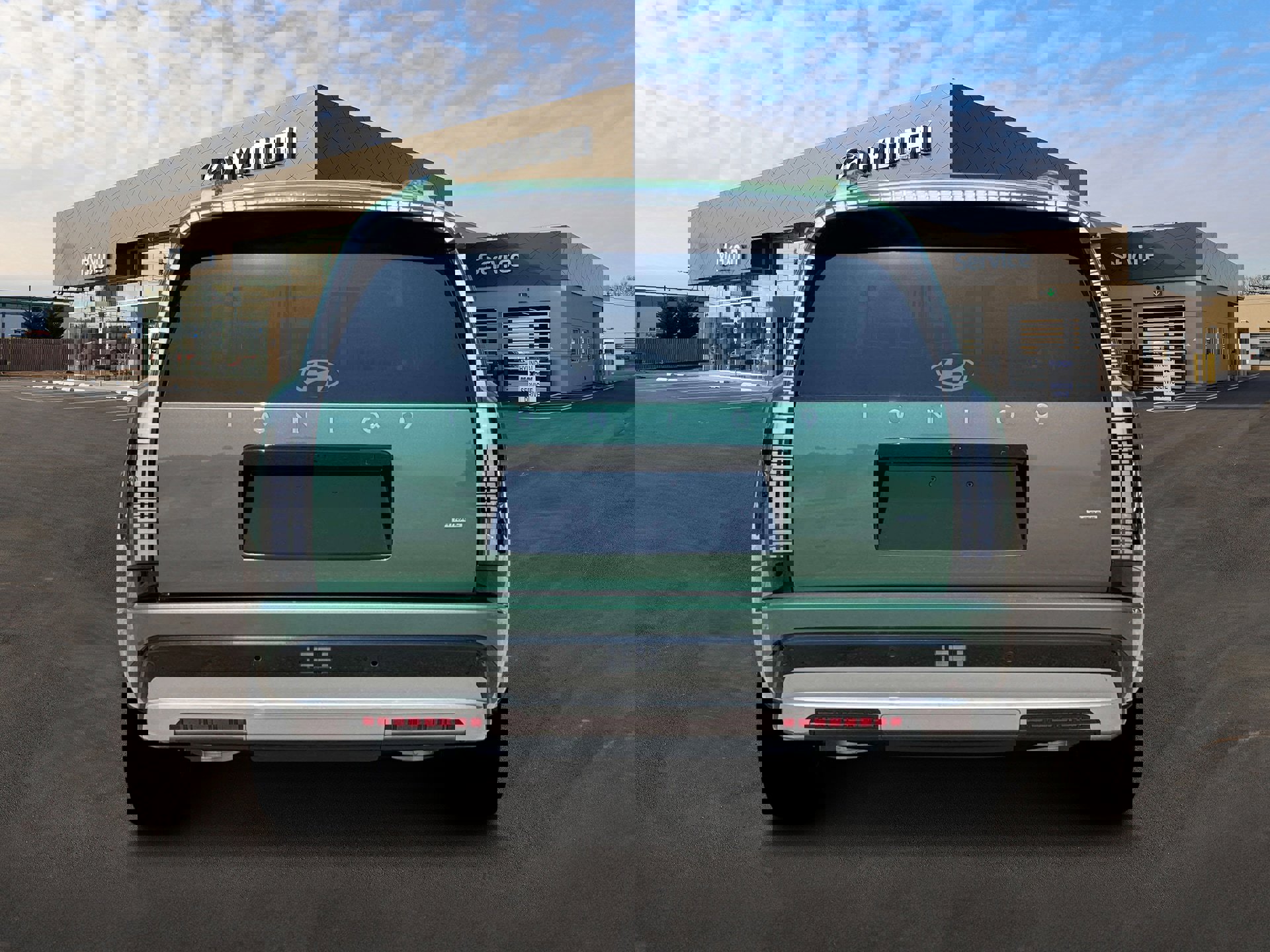 New 2026 Hyundai Ioniq 9 SEL image 6