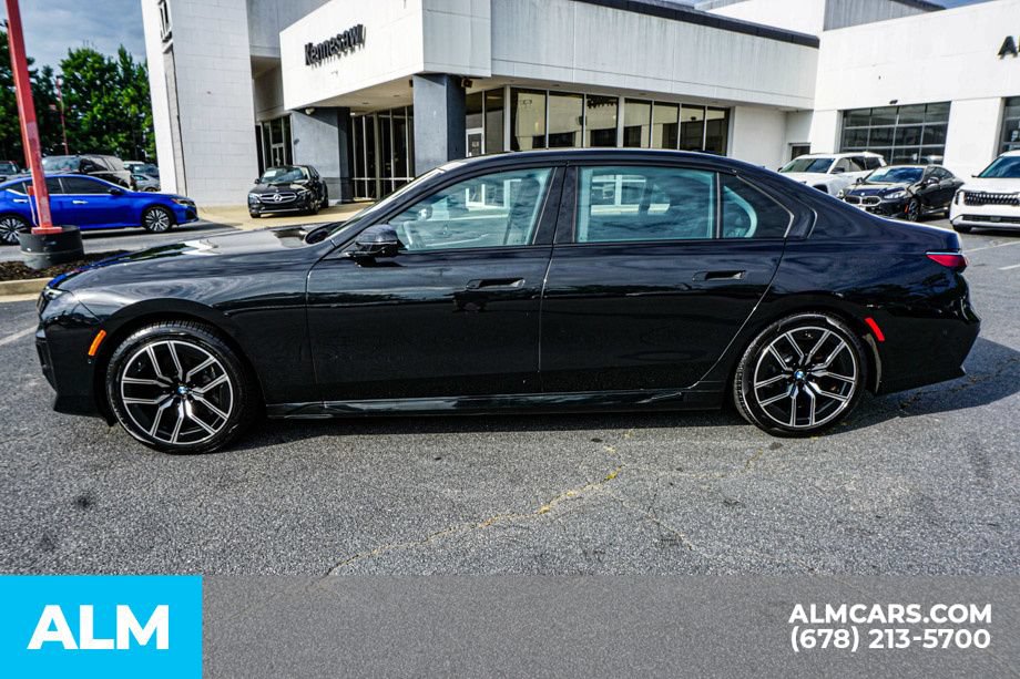 Used 2024 BMW 740i xDrive AWD/4WD image 6