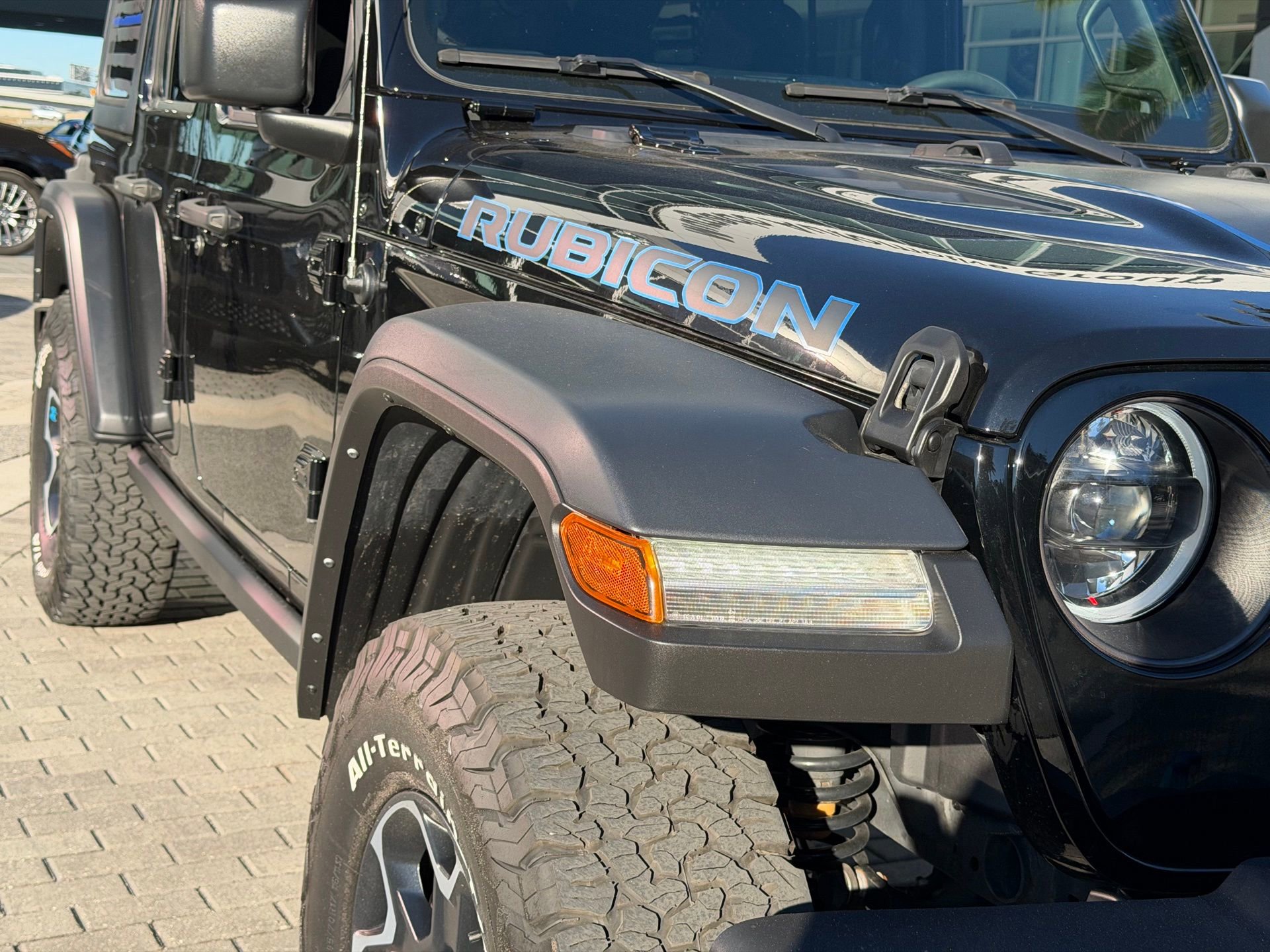 Used 2023 Jeep Wrangler Unlimited Rubicon 4xe image 32