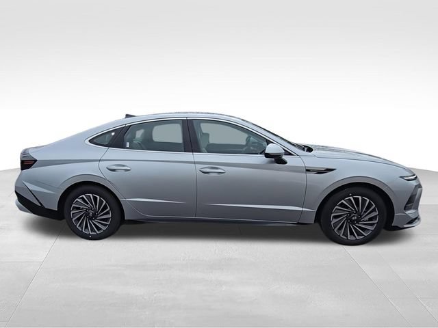 New 2025 Hyundai Sonata SEL FWD image 9