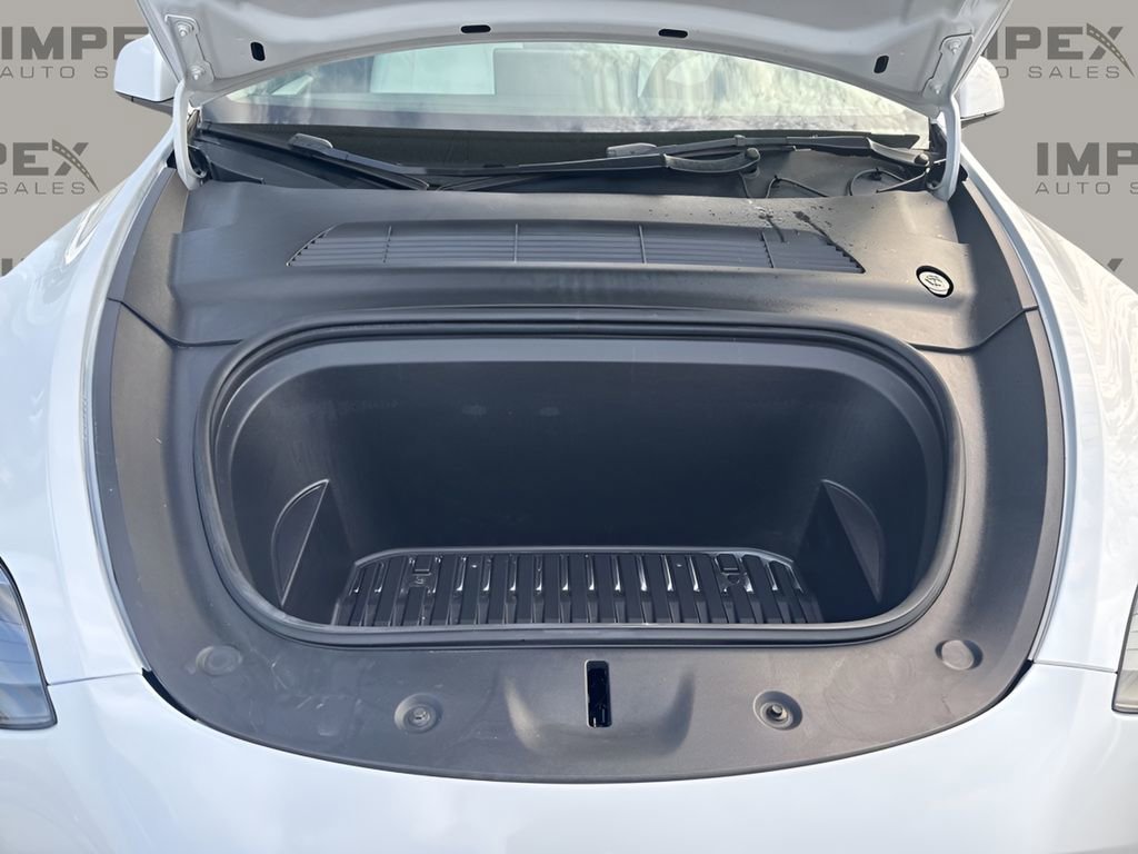 Used 2022 Tesla Model Y Performance image 36