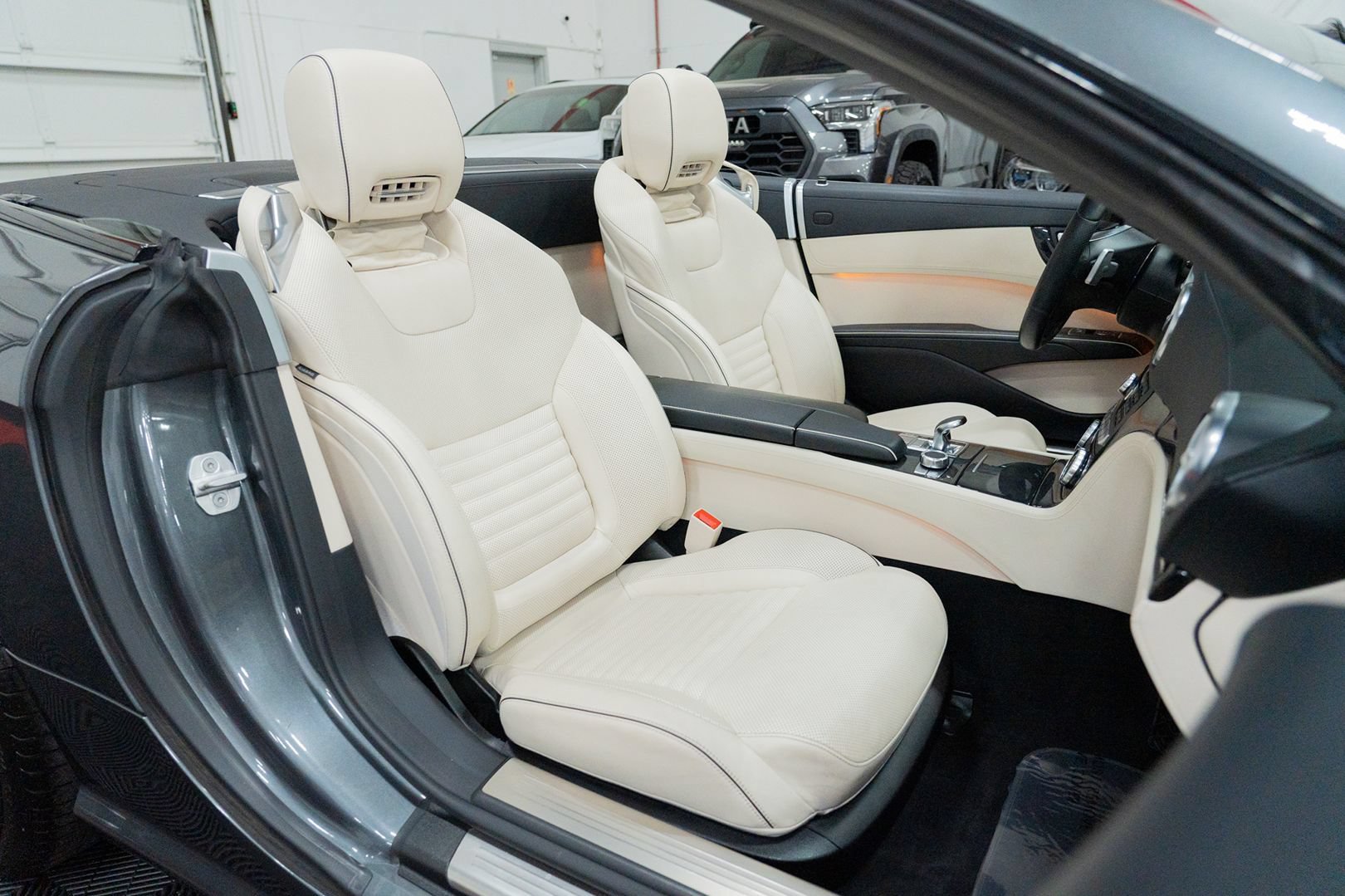 Used 2013 Mercedes-Benz SL 550 image 28