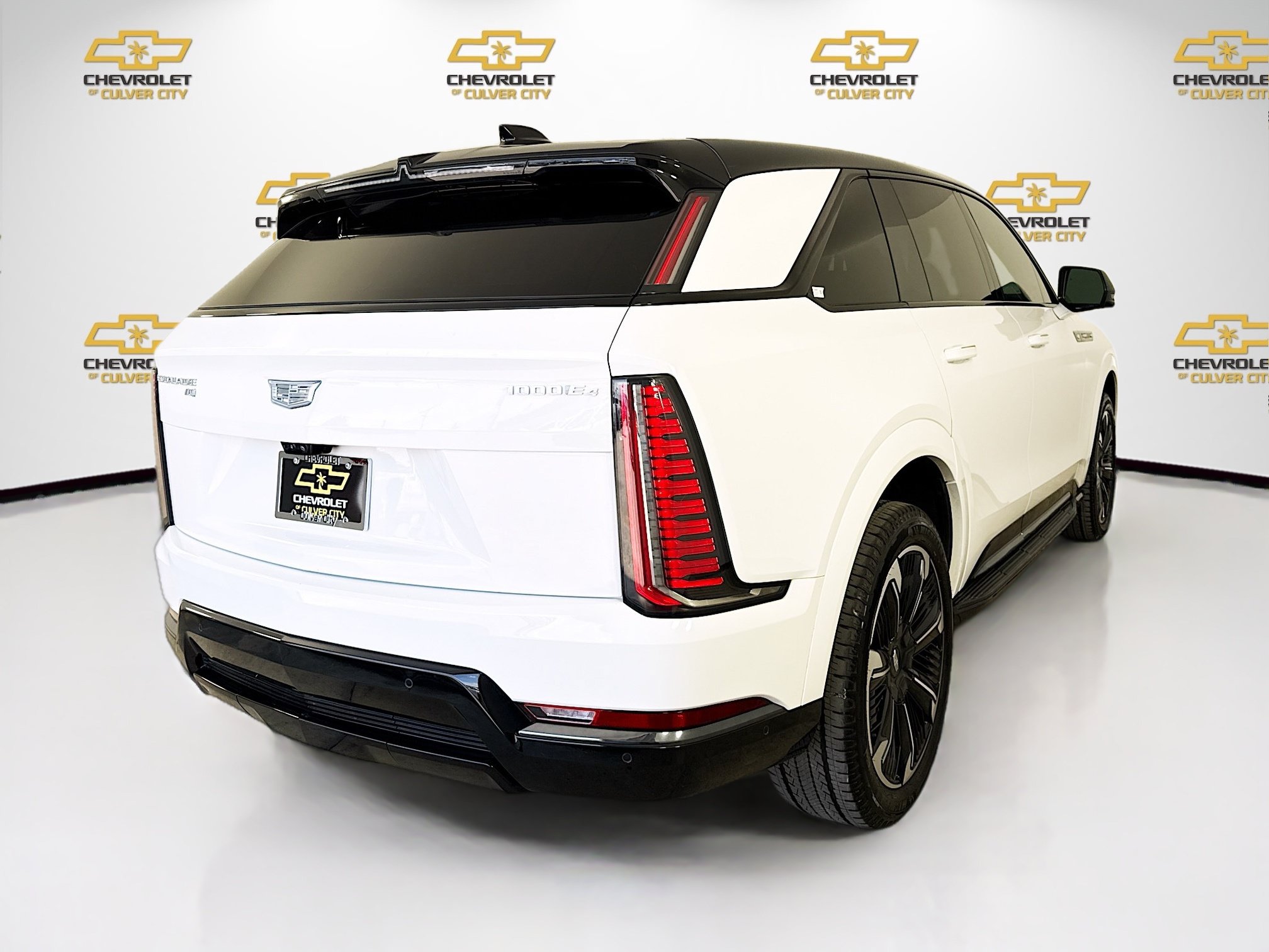 Used 2025 Cadillac Escalade IQ Sport 1 w/ Smart Trailering package AWD/4WD image 8