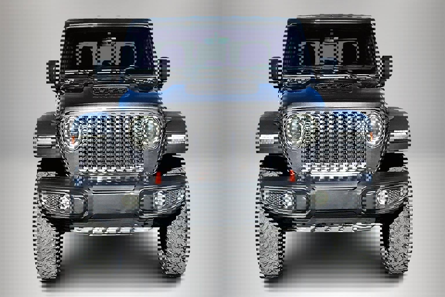 Used 2023 Jeep Gladiator Mojave w/ Cold Weather Group image 2