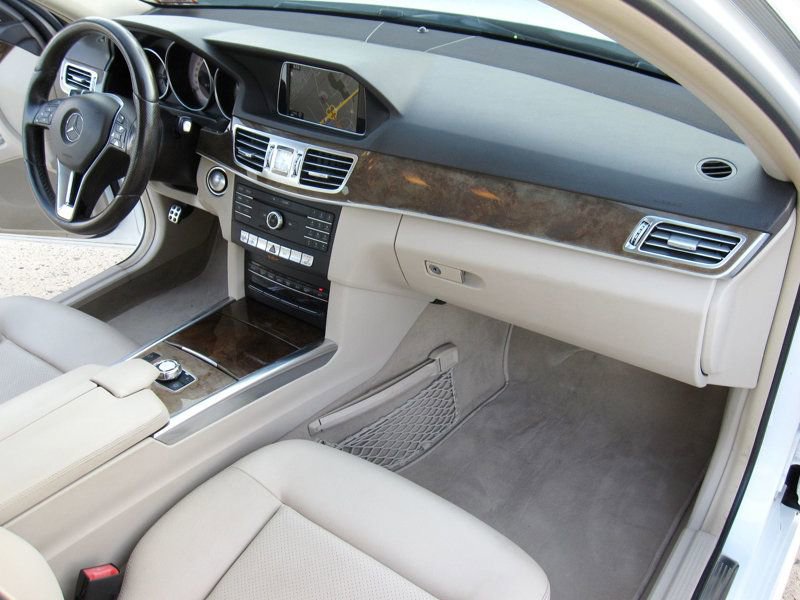 Used 2016 Mercedes-Benz E 350 4MATIC Sedan w/ Premium Package image 24
