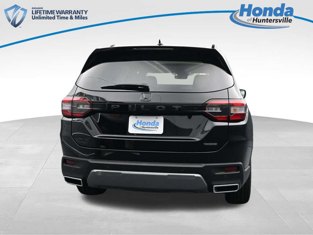 New 2026 Honda Pilot Touring image 7