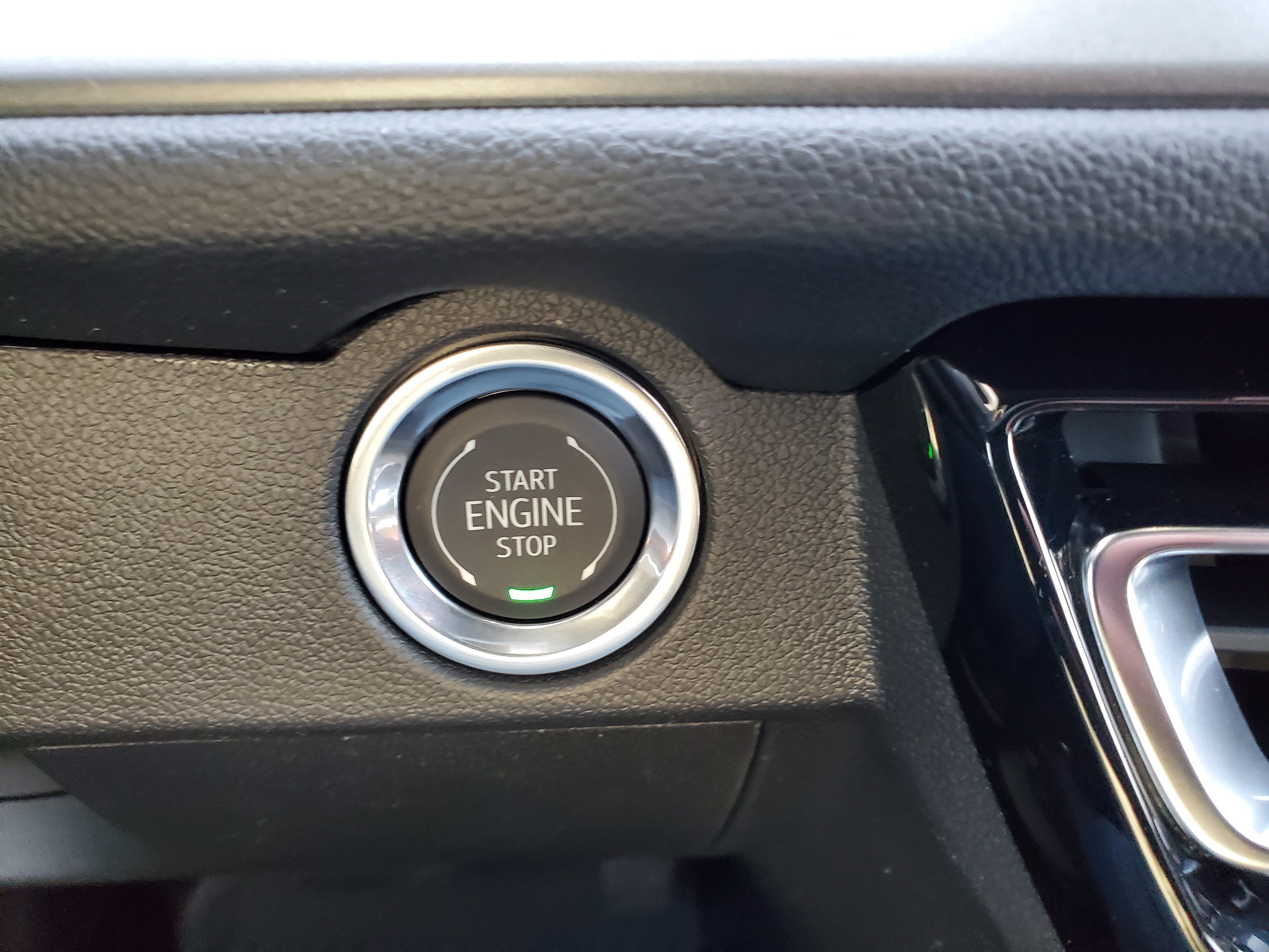 New 2026 Chevrolet Traverse LT w/ Sun and Wheel Package image 16