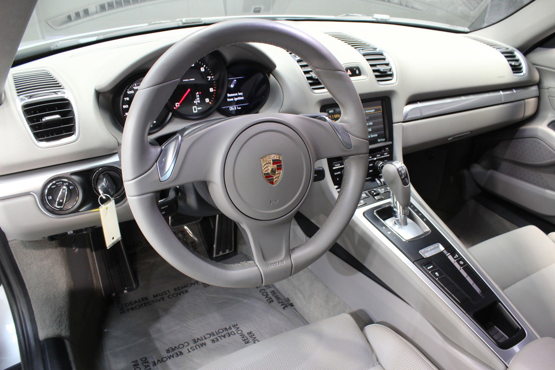 Used 2015 Porsche Cayman image 27