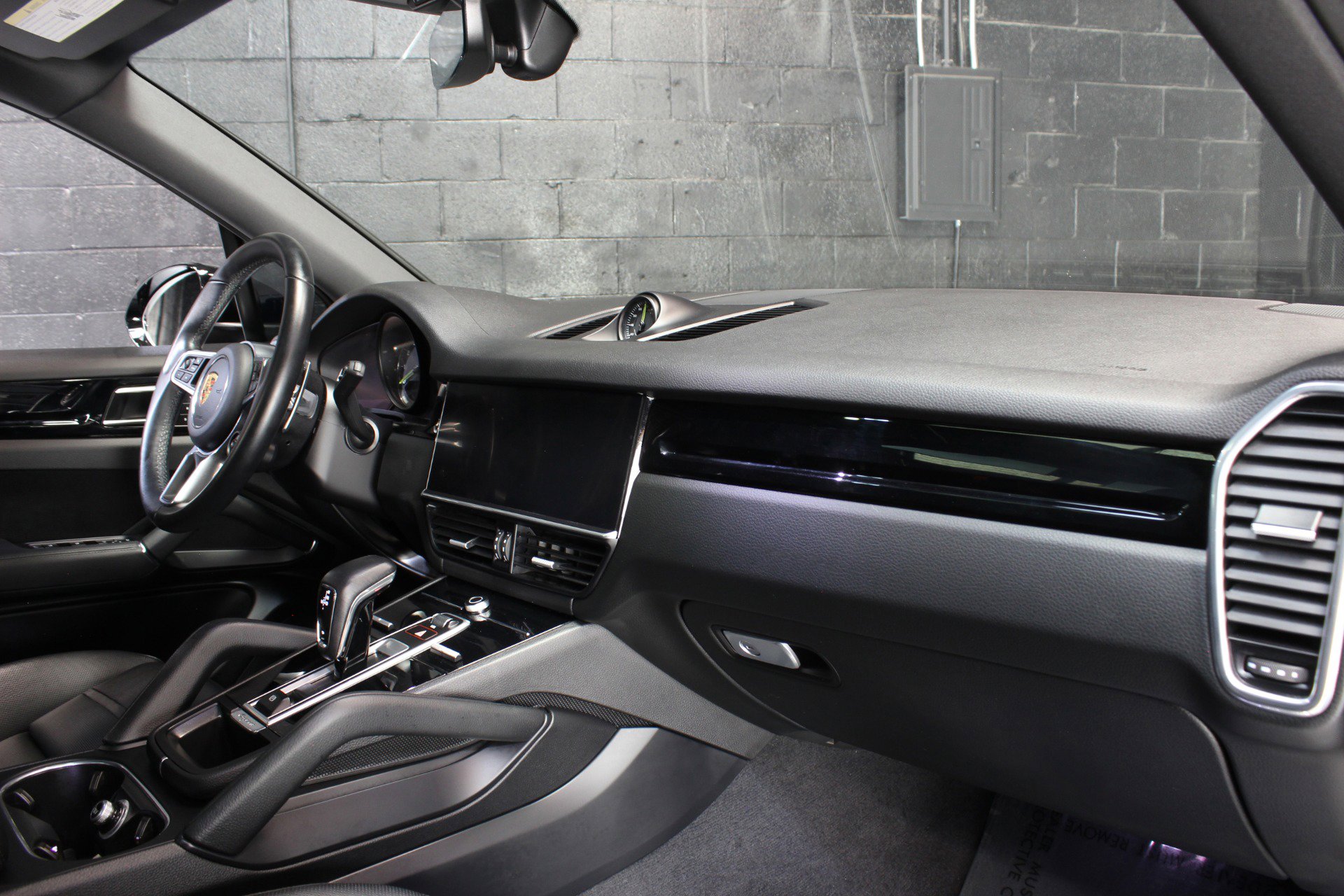 Used 2022 Porsche Cayenne E-Hybrid w/ Premium Package image 42