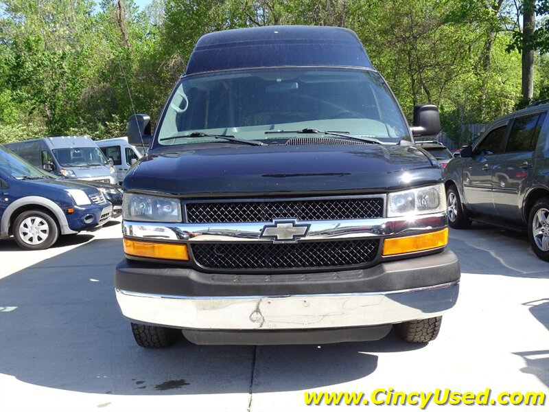 Used 2012 Chevrolet Express 3500 LT w/ LT Preferred Equipment Group RWD image 2