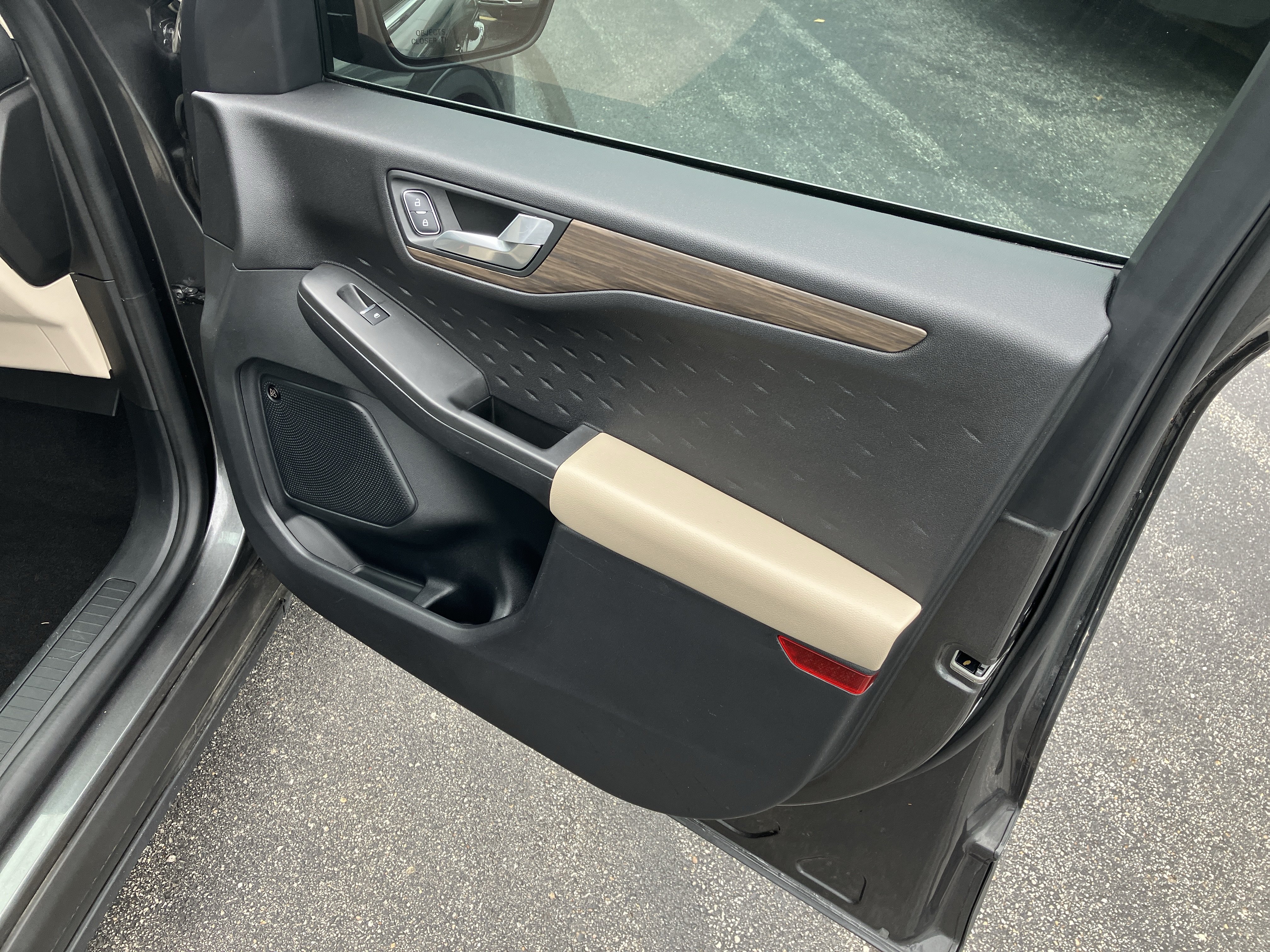 Used 2020 Ford Escape Titanium AWD/4WD image 7