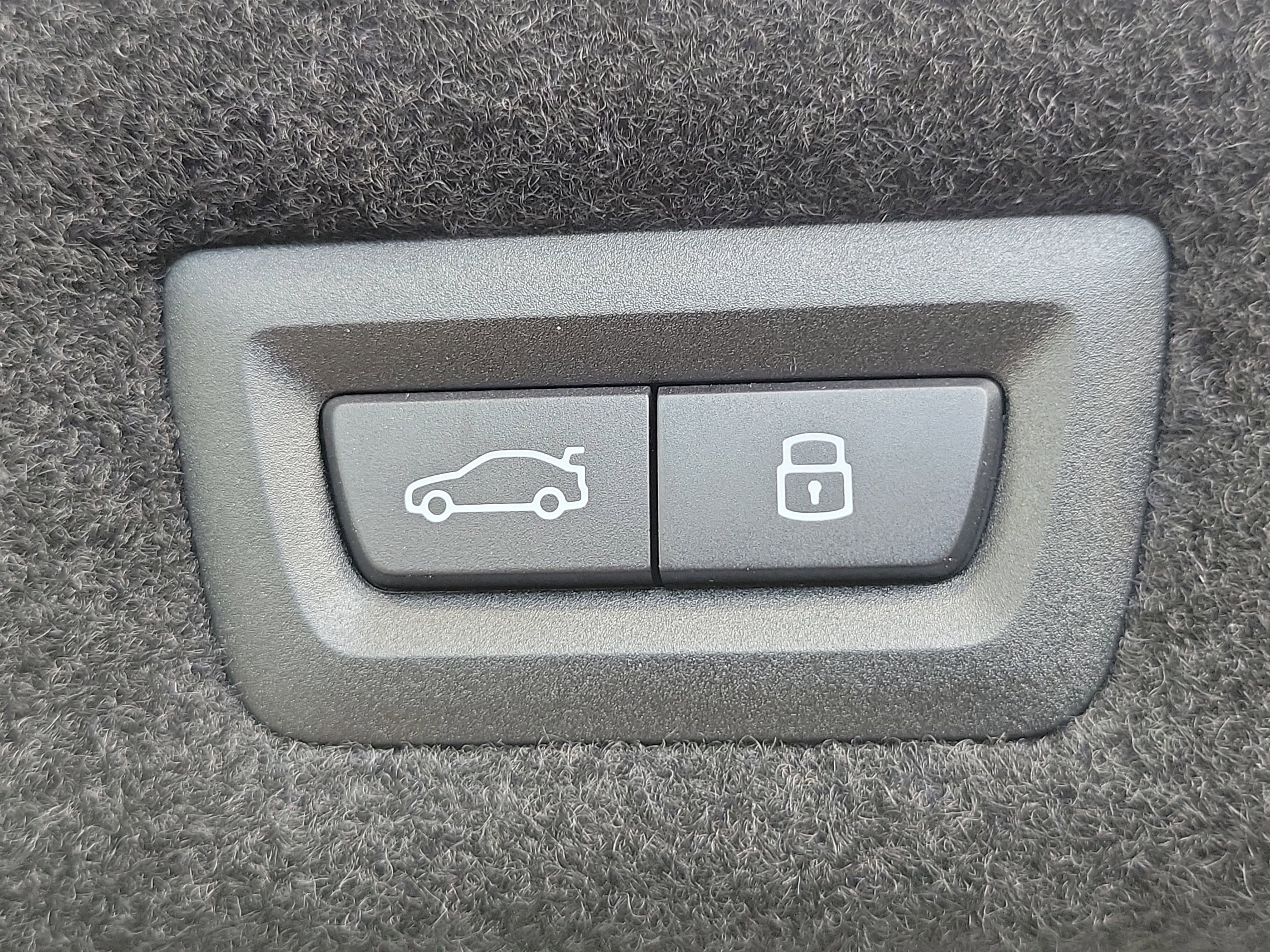 New 2026 BMW 760i xDrive w/ Executive Package AWD/4WD image 8