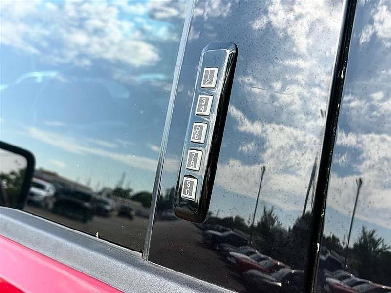 Used 2022 Ford F150 XLT w/ Equipment Group 302A High AWD/4WD image 18