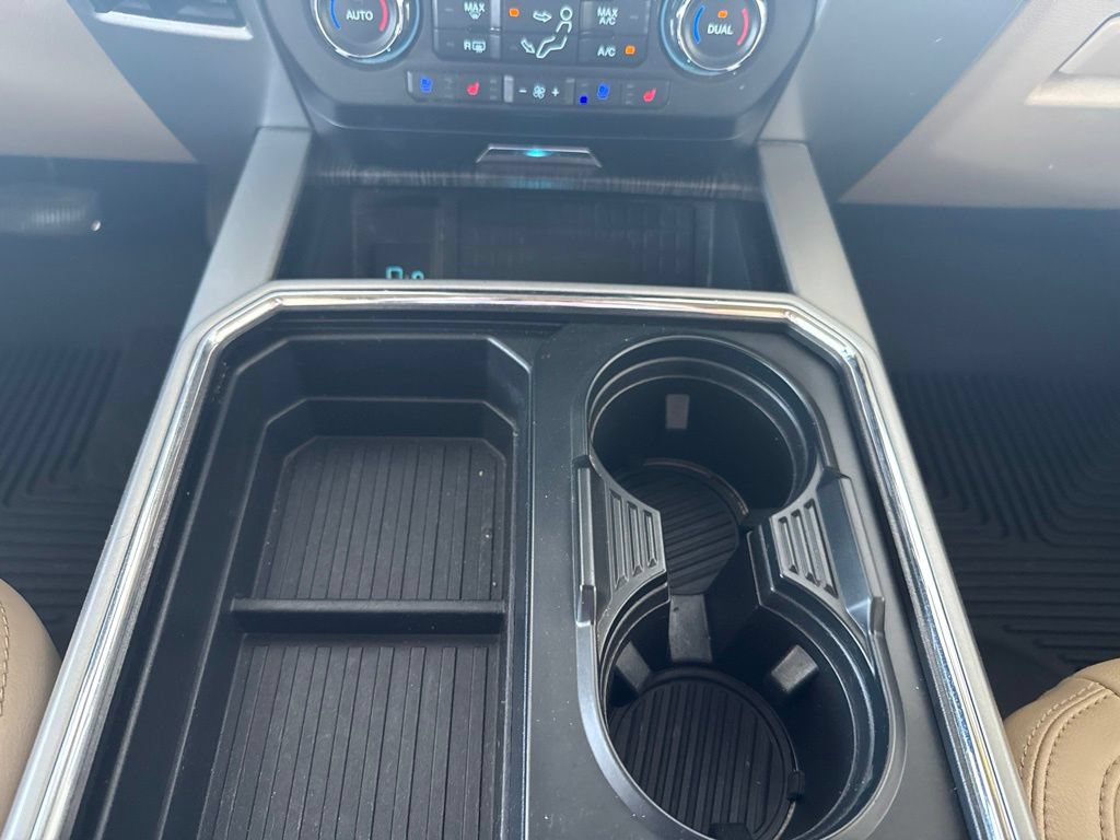 Used 2020 Ford F250 Lariat w/ Lariat Ultimate Package AWD/4WD image 25