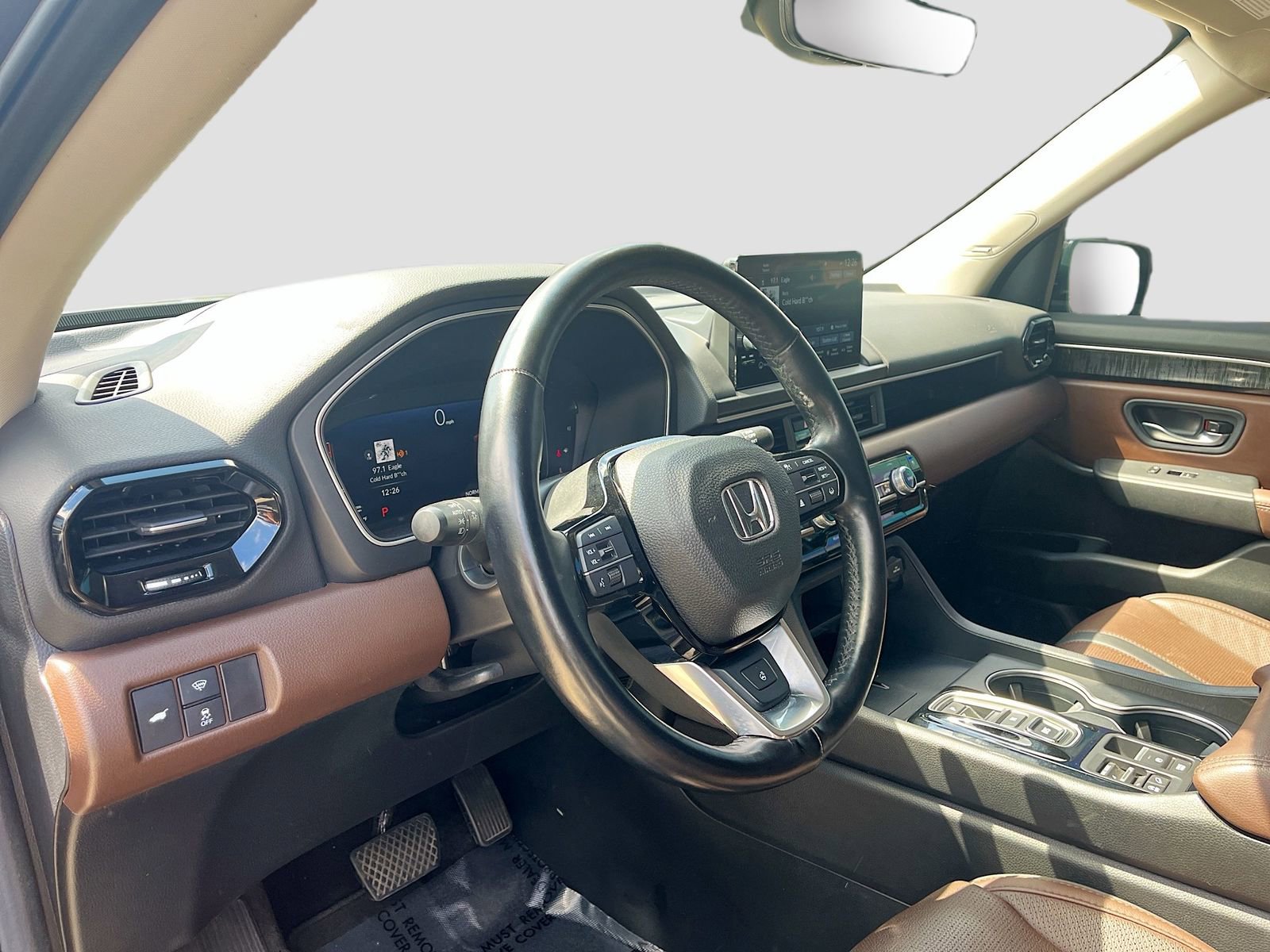 Used 2025 Honda Pilot Elite image 9