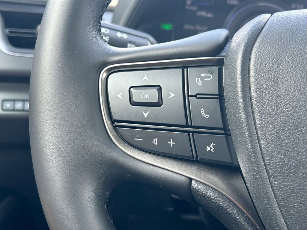 Used 2024 Lexus UX 250h FWD w/ Premium Package image 21