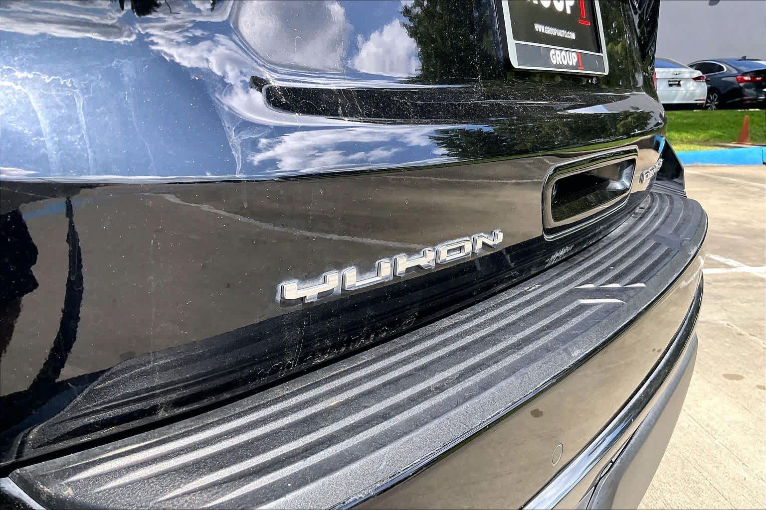 Used 2024 GMC Yukon Denali Ultimate AWD/4WD image 29