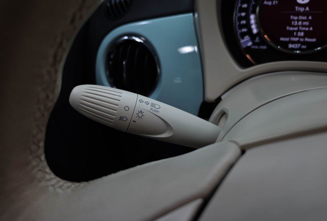 Used 2017 FIAT 500 Pop FWD image 21