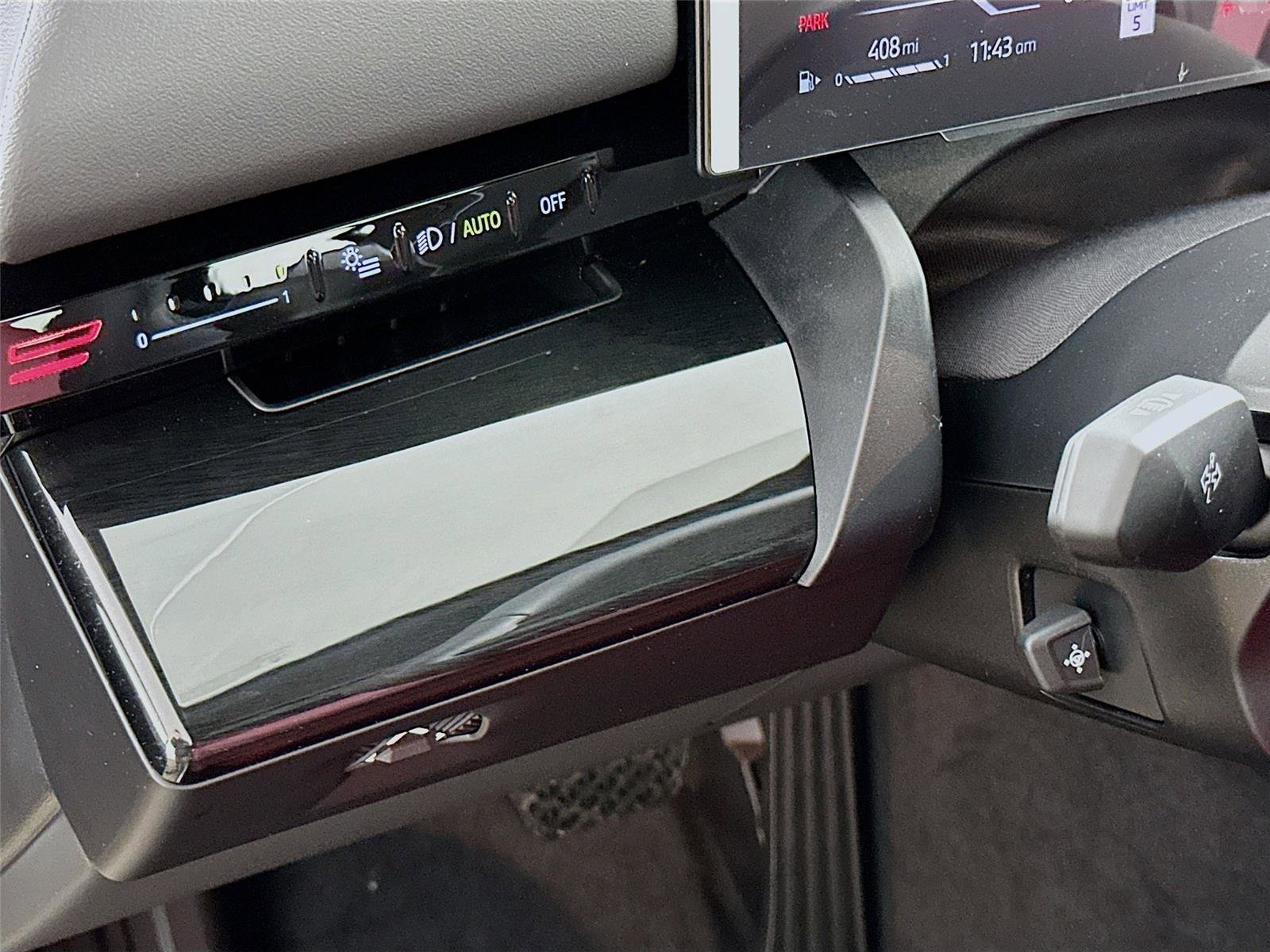 New 2026 BMW 530i xDrive w/ Premium Package image 10