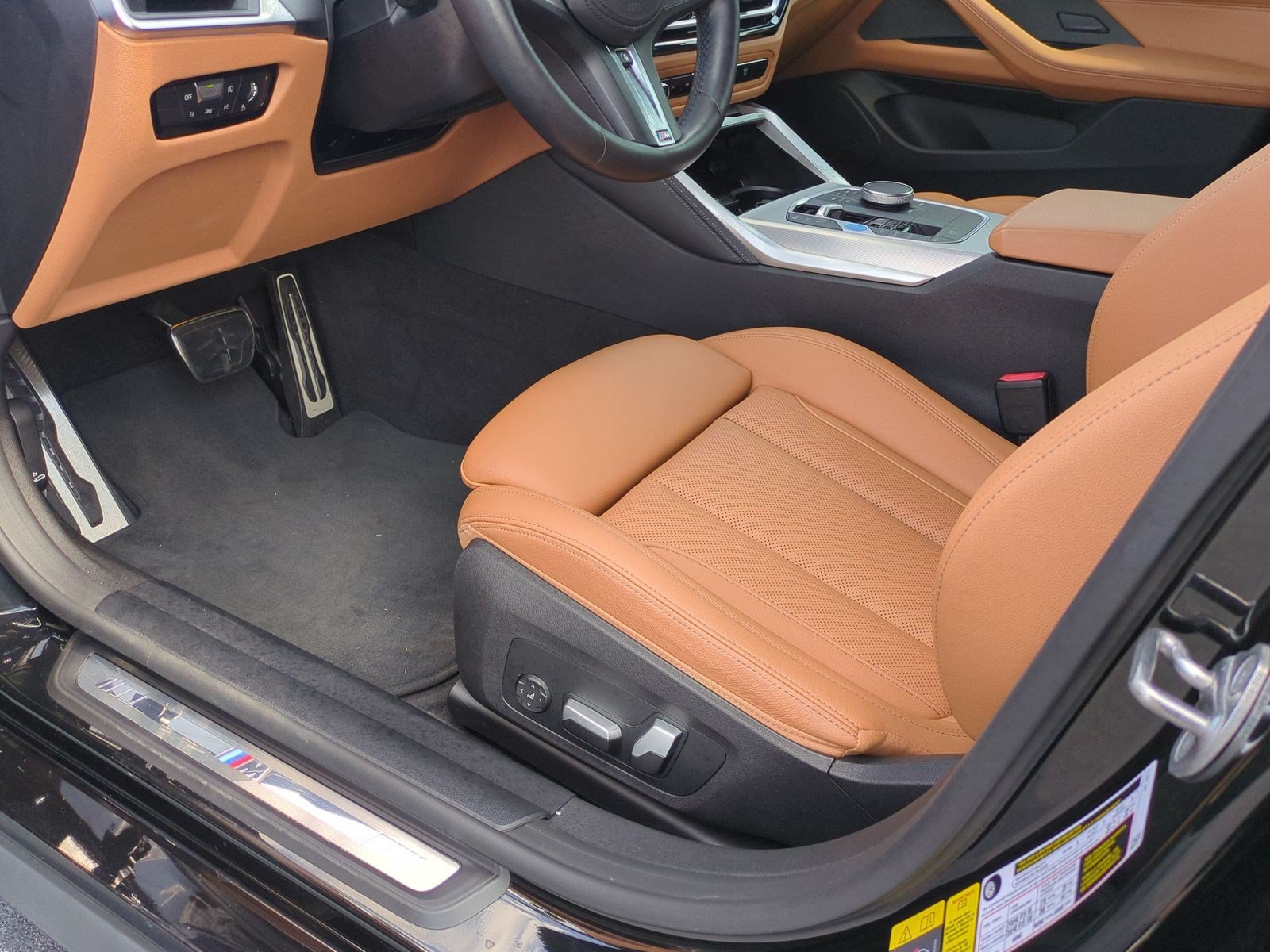 Used 2023 BMW i4 eDrive40 w/ M Sport Package RWD image 17