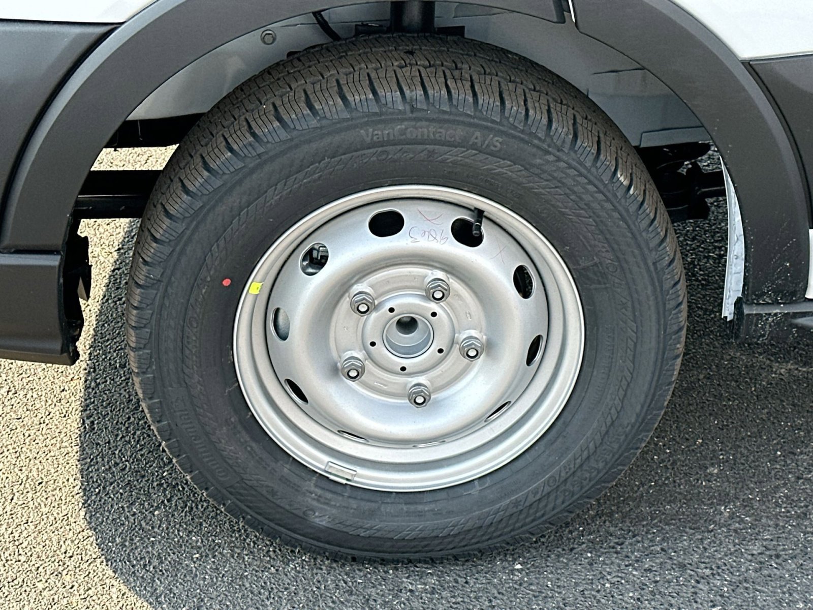 New 2026 Ford Transit 250 148 Medium Roof image 12