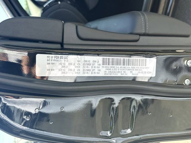 Used 2020 Jeep Grand Cherokee Overland RWD image 34