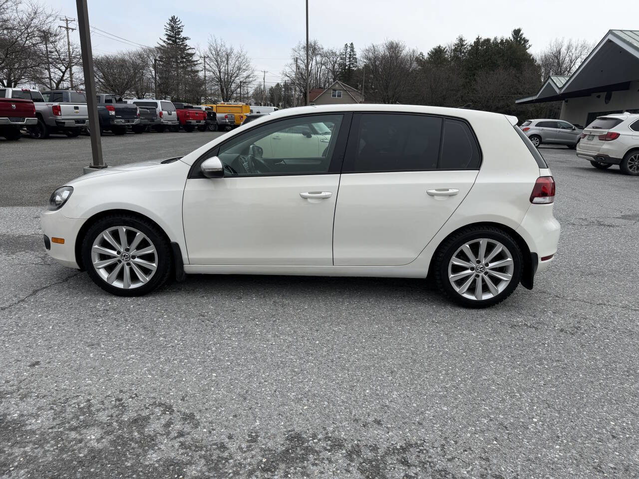 Used 2014 Volkswagen Golf TDI FWD image 2