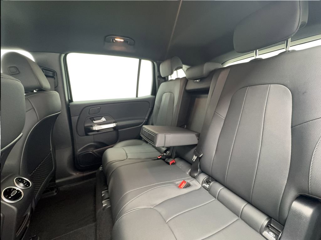 Used 2025 Mercedes-Benz EQB 250+ image 21