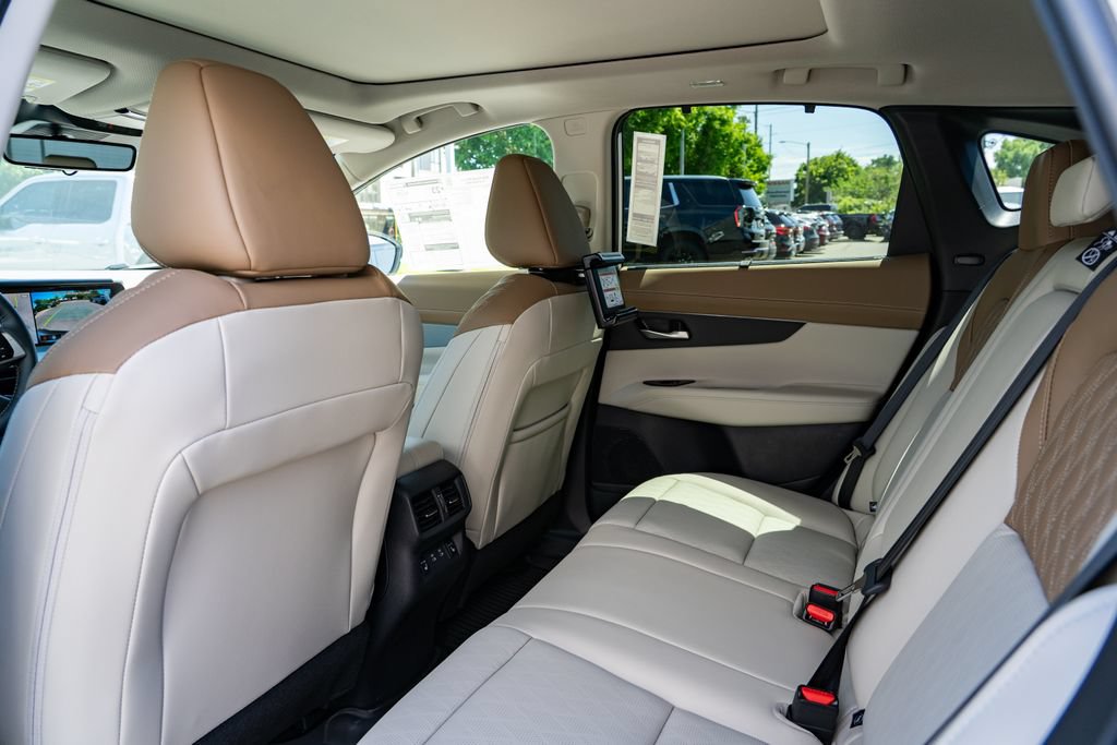 New 2026 Nissan Murano Platinum w/ Cargo Package AWD/4WD image 23