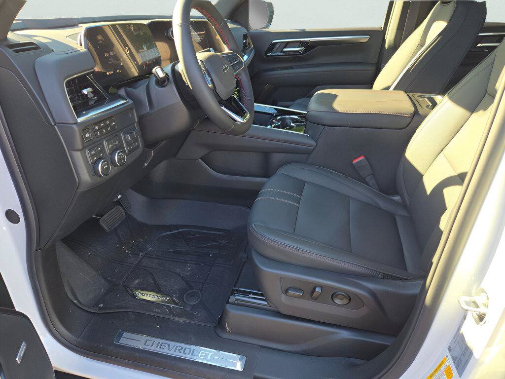 New 2026 Chevrolet Suburban RST w/ Comfort Package AWD/4WD image 28