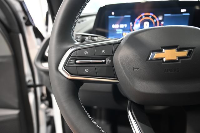 New 2026 Chevrolet Traverse LT w/ Driver Confidence Package FWD image 23