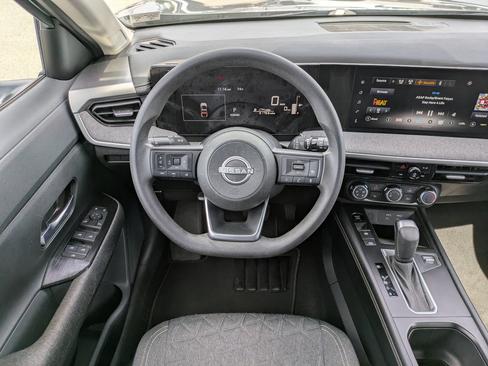 Certified 2025 Nissan Kicks SV w/ Charging Package AWD/4WD image 17