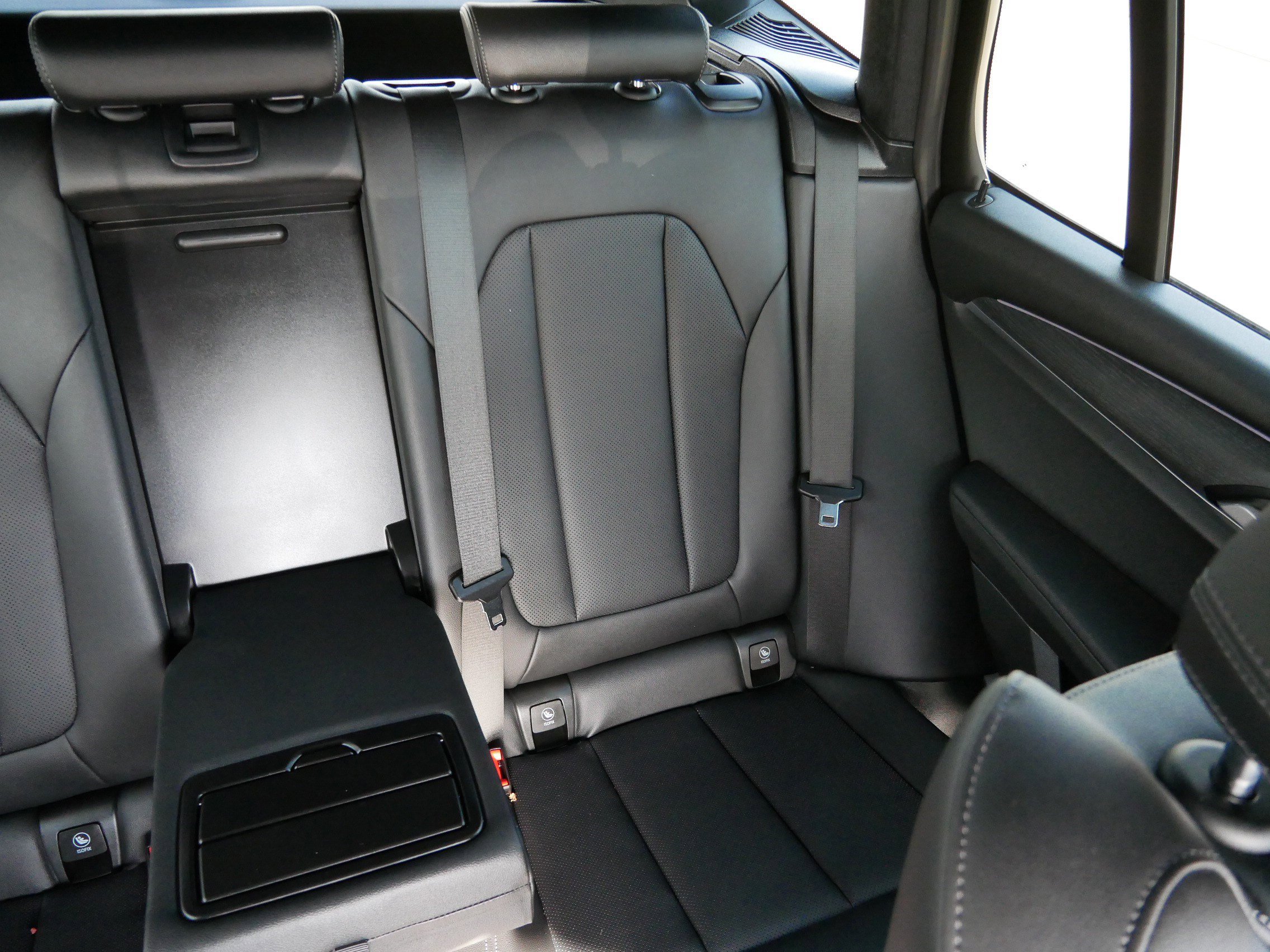 Used 2024 BMW X3 xDrive30i w/ Premium Package w/ZPA image 14