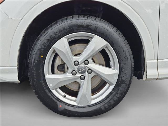 Used 2019 Audi Q3 2.0T Premium AWD/4WD image 23