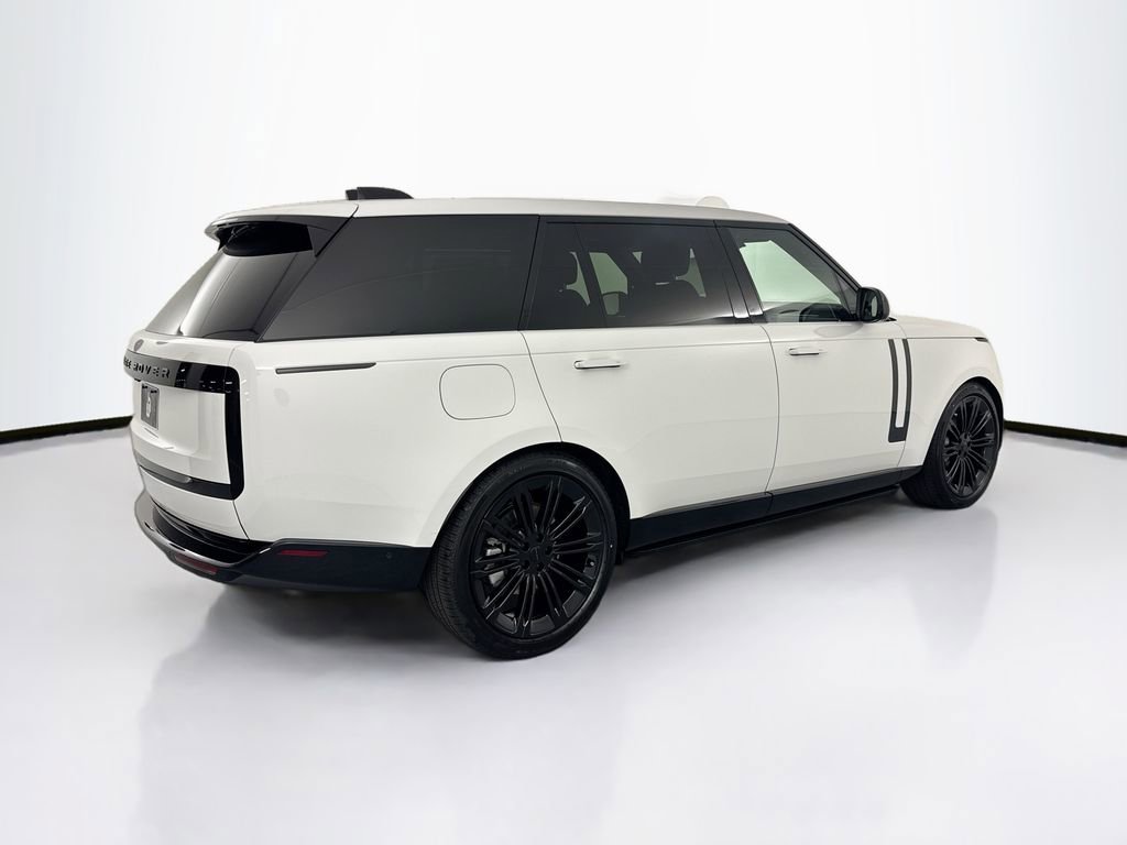 New 2026 Land Rover Range Rover Long Wheelbase SE image 5